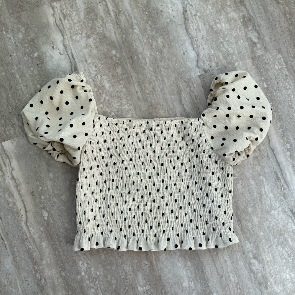 H&M Cream and Black Puff Sleeve Blouse